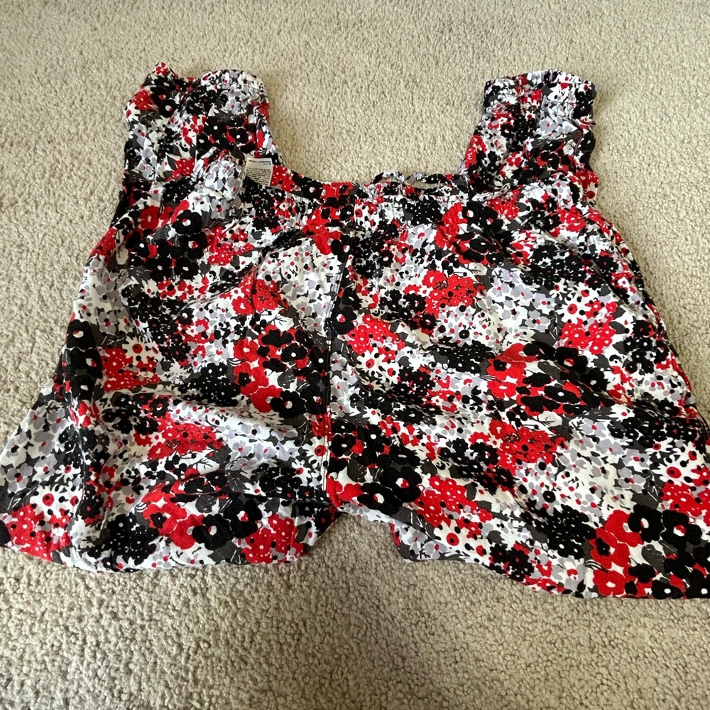 Floral pants in Red and Black